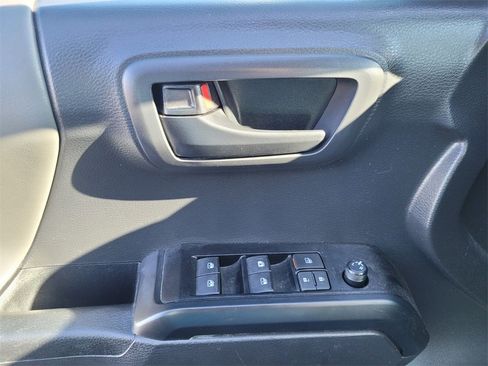 Certified 2023 Toyota Tacoma SR image 24