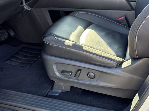 Used 2024 Nissan Pathfinder SL w/ SL Premium Package image 17