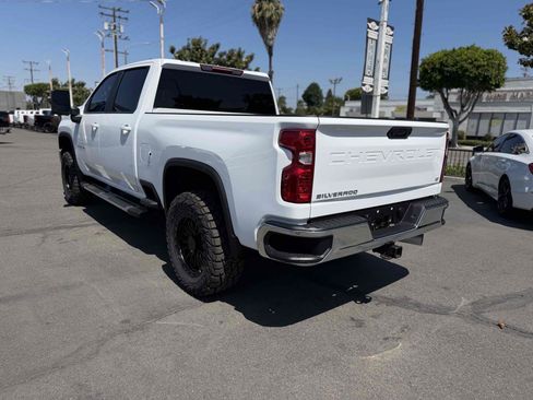 Used 2025 Chevrolet Silverado 2500 LT AWD/4WD image 7