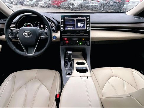 Used 2021 Toyota Avalon XLE w/ Carpet Mat Package (TMS) image 14