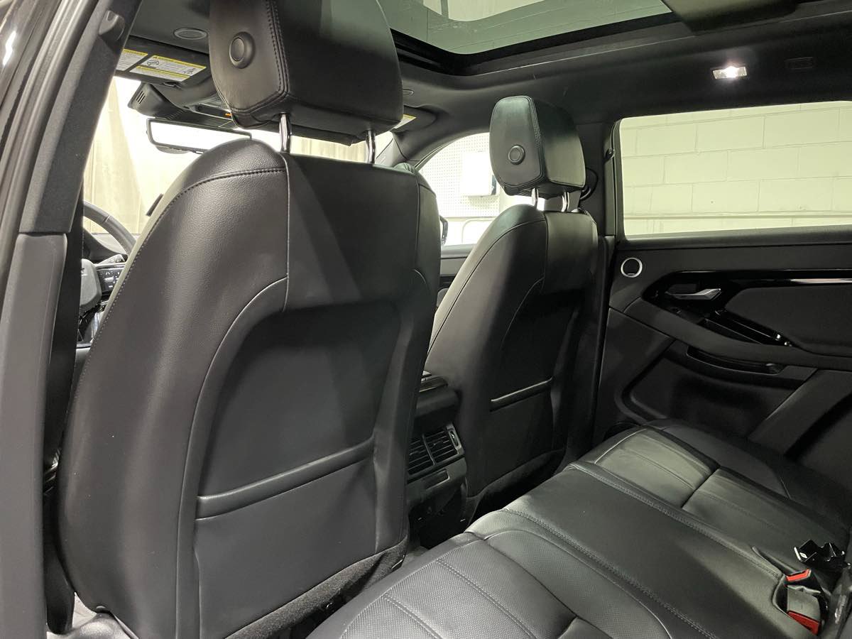 Used 2024 Land Rover Range Rover Evoque S AWD/4WD image 16