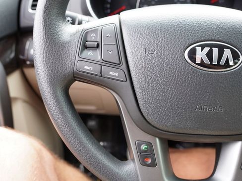 Used 2015 Kia Sorento LX AWD/4WD image 29