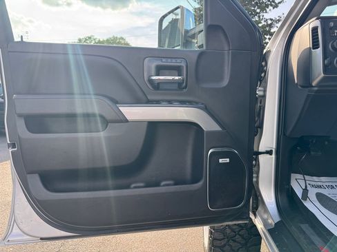 Used 2018 Chevrolet Silverado 2500 LTZ w/ Duramax Plus Package image 23