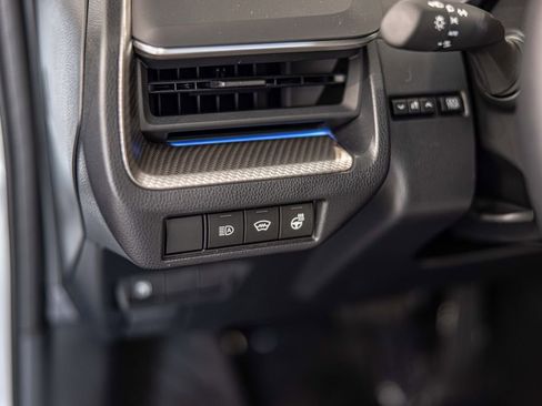 Used 2026 Toyota Prius XLE FWD image 19