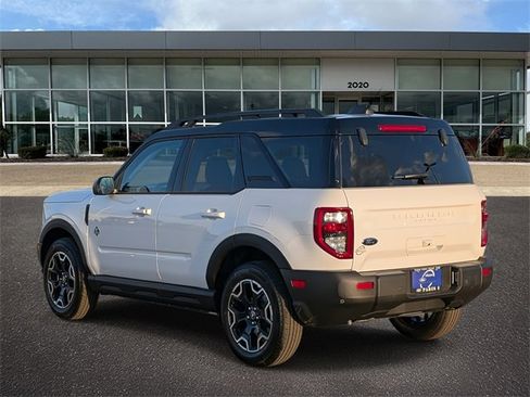 New 2025 Ford Bronco Sport Outer Banks image 3