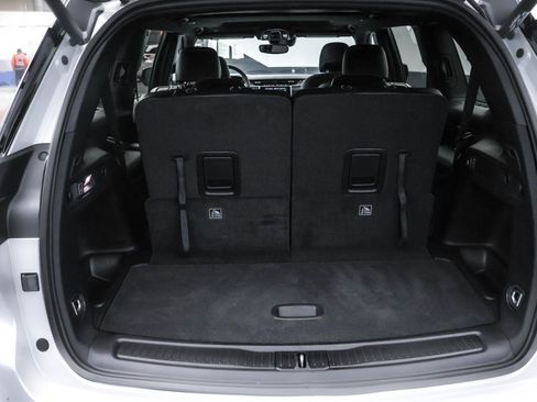 Used 2025 Jeep Grand Cherokee L Altitude image 28