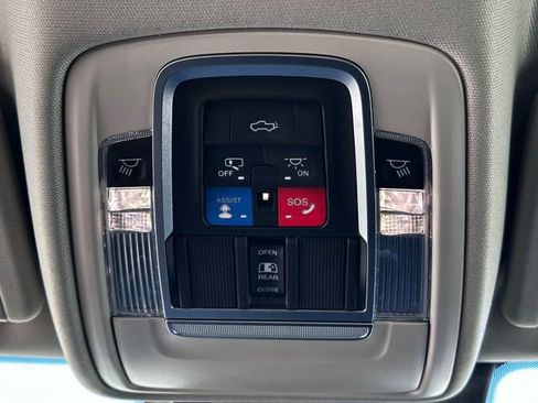 Used 2022 RAM 1500 Laramie AWD/4WD image 20