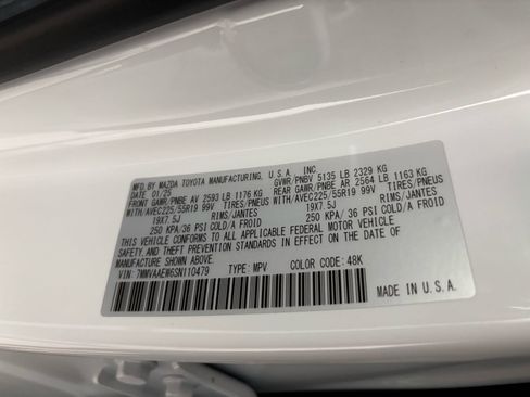 Certified 2025 MAZDA CX-50 2.5 Hybrid w/ Premium Plus Pkg image 28