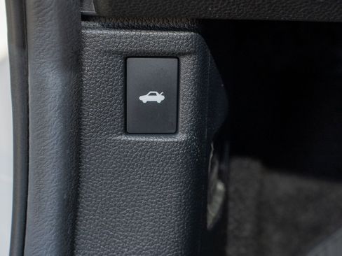 Certified 2024 Honda Accord LX image 28