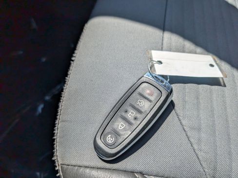 Used 2017 Ford Escape Titanium image 24