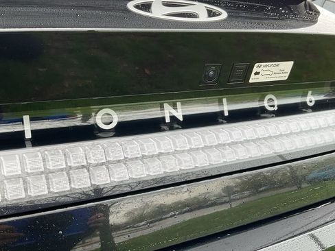 Used 2024 Hyundai Ioniq 6 SEL AWD/4WD image 22