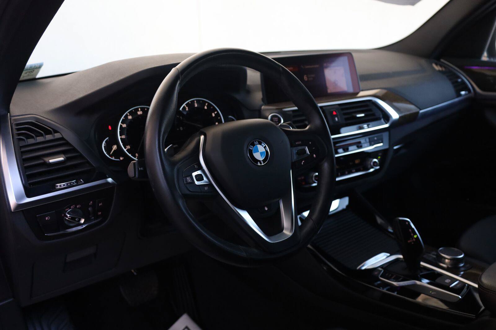 Used 2019 BMW X3 sDrive30i w/ Premium Package RWD image 16