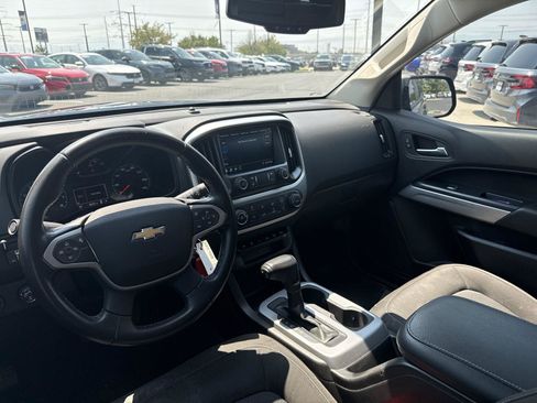 Used 2021 Chevrolet Colorado LT w/ Redline Special Edition AWD/4WD image 16
