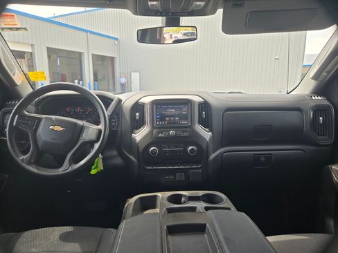Used 2021 Chevrolet Silverado 1500 Custom RWD image 16