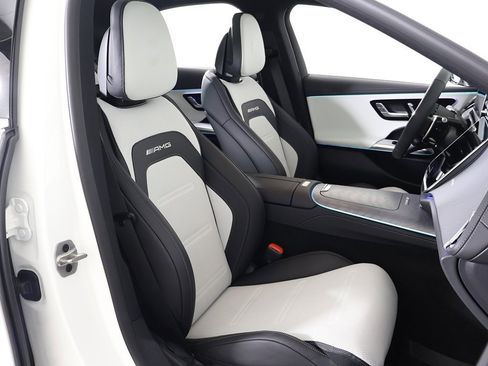 Used 2026 Mercedes-Benz E 53 AMG e 4MATIC Sedan image 36