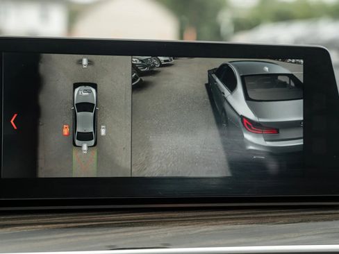 Used 2017 BMW 530i xDrive 530i xDrive Sedan 4D image 30