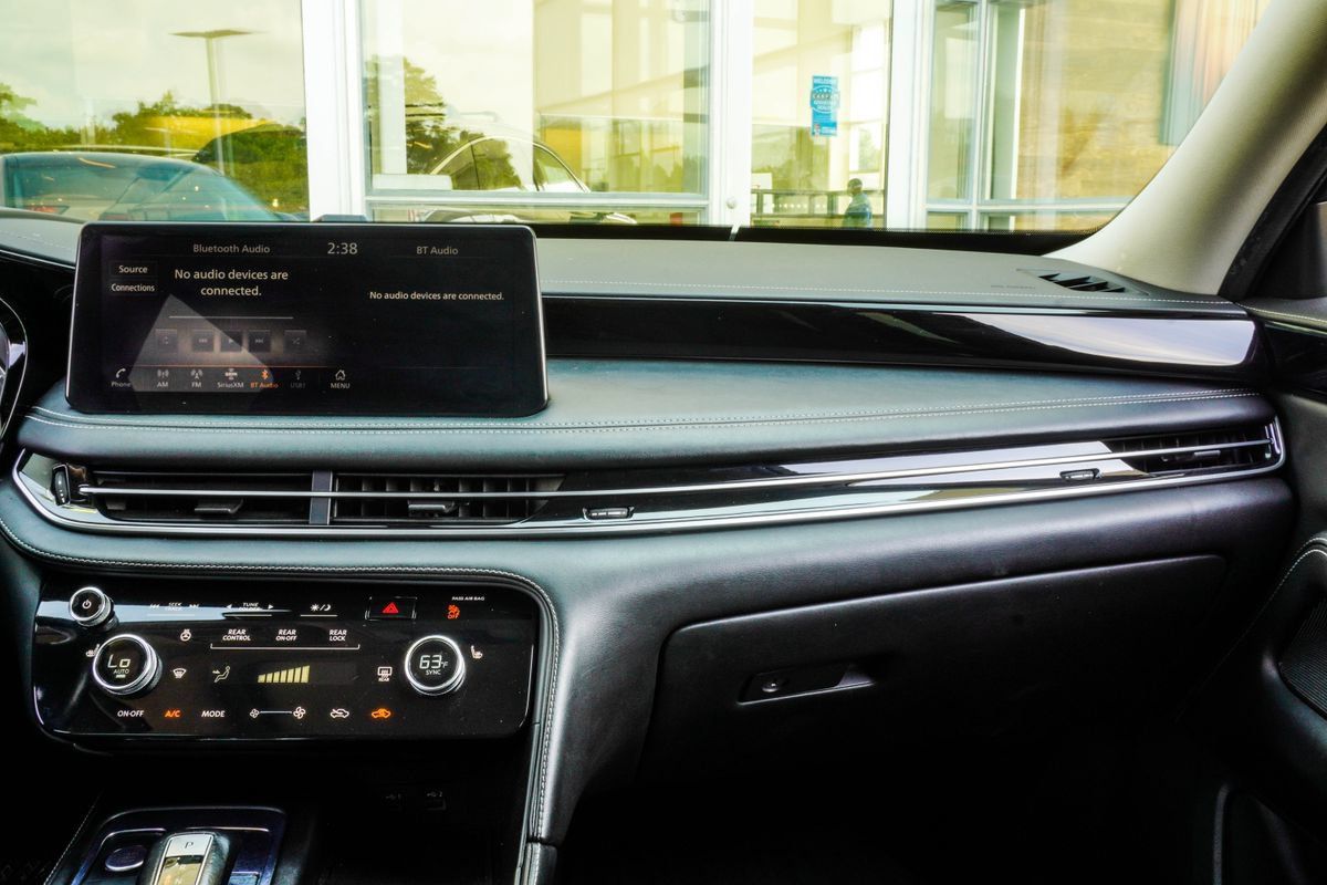 Used 2022 INFINITI QX60 Pure FWD image 16