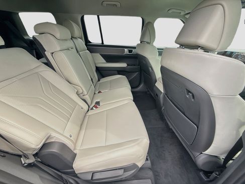 New 2027 Hyundai Santa Fe SEL FWD image 19