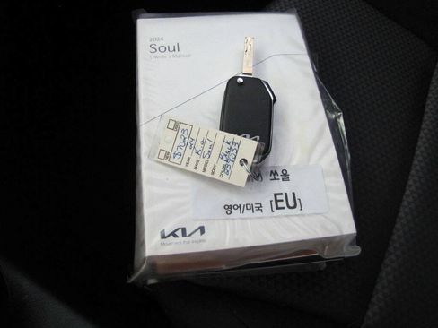 Used 2024 Kia Soul LX w/ Option Group 015 FWD image 37