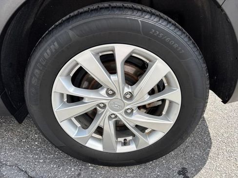 Used 2019 Hyundai Tucson Value AWD/4WD image 22