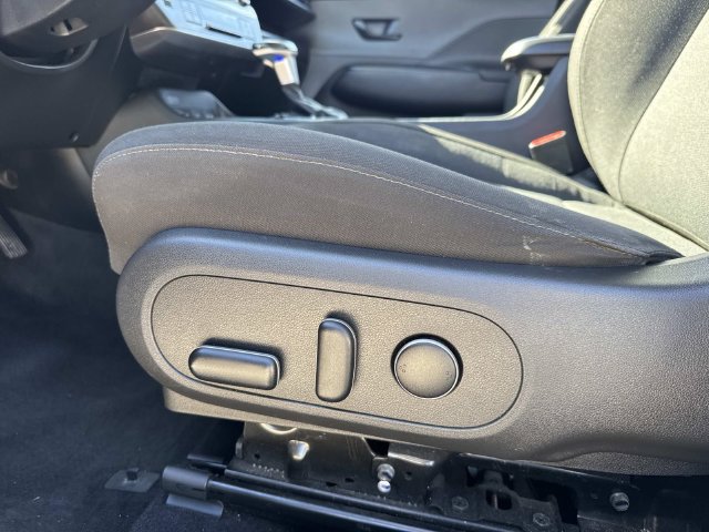 Used 2024 Hyundai Kona SEL FWD image 16