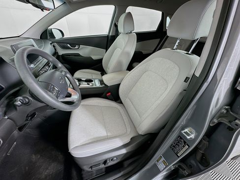 Used 2023 Hyundai Kona SE w/ Cargo Package image 13