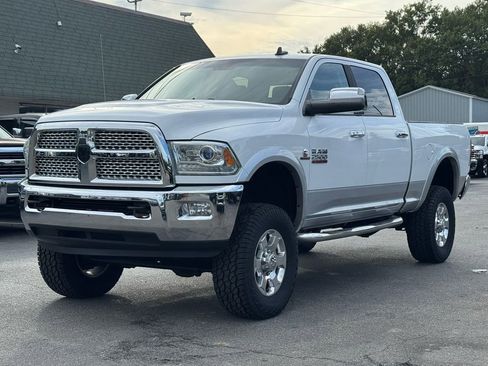 Used 2014 RAM 2500 Laramie image 8