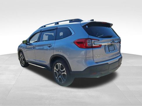 Used 2023 Subaru Ascent Limited w/ Technology Package AWD/4WD image 4