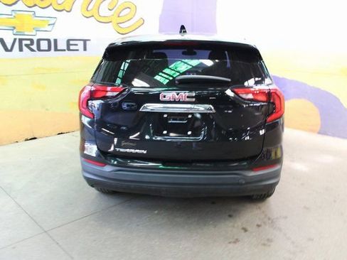 Used 2021 GMC Terrain SLE image 6