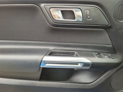 Used 2019 Ford Mustang Coupe w/ Equipment Group 101A image 31