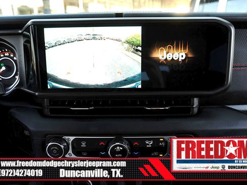 Used 2024 Jeep Wrangler Rubicon AWD/4WD image 15