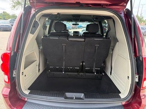 Used 2018 Dodge Grand Caravan SXT FWD image 15