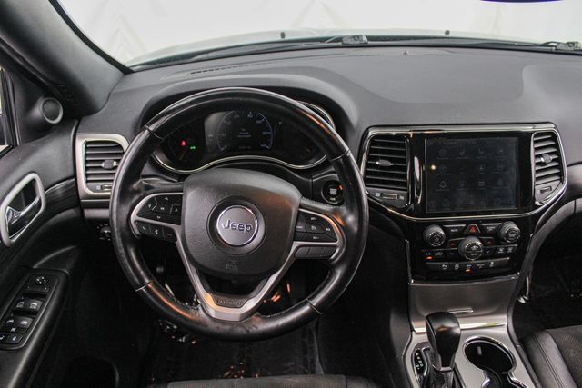 Used 2022 Jeep Grand Cherokee Laredo X AWD/4WD image 25