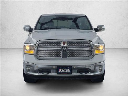 Used 2017 RAM 1500 Laramie w/ Convenience Group AWD/4WD image 2