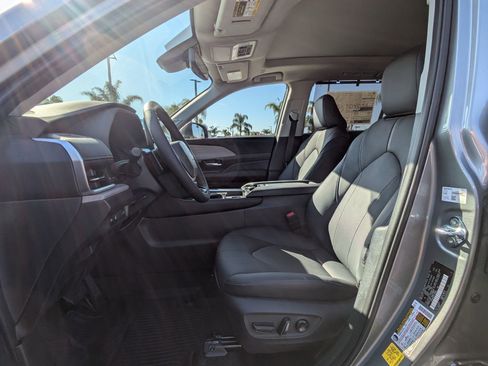 New 2026 Toyota Grand Highlander AWD image 5