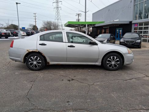Used 2008 Mitsubishi Galant DE image 3