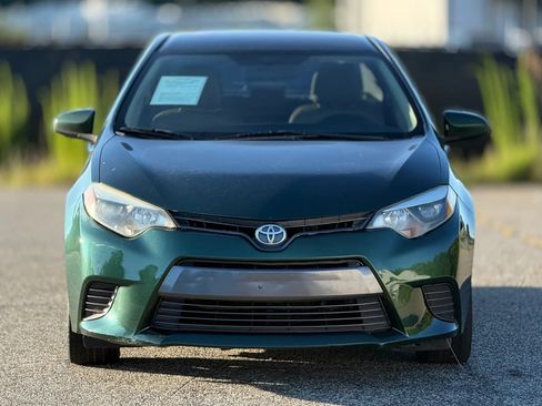 Used 2015 Toyota Corolla LE FWD image 5