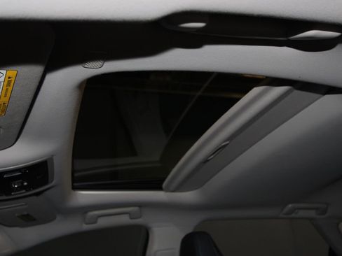 Used 2022 Lexus RX 350L Premium image 25