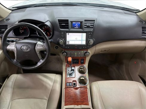 Used 2010 Toyota Highlander Limited FWD image 19