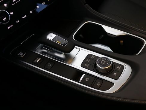 Certified 2023 INFINITI QX60 Luxe w/ Performance Audio Package image 56