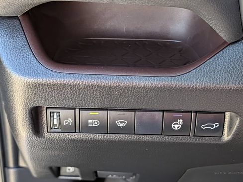 Used 2020 Toyota RAV4 Limited w/ Limited Grade Weather Package AWD/4WD image 23