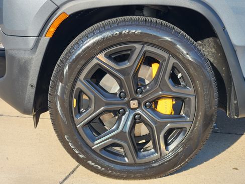 Used 2023 Rivian R1S Adventure Quad AWD/4WD image 9