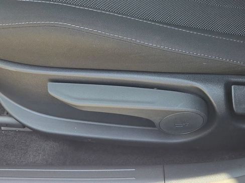 Used 2026 Hyundai Elantra SE w/ Cargo Package FWD image 14