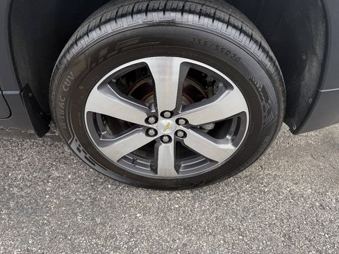 Used 2018 Chevrolet Traverse LT AWD/4WD image 9