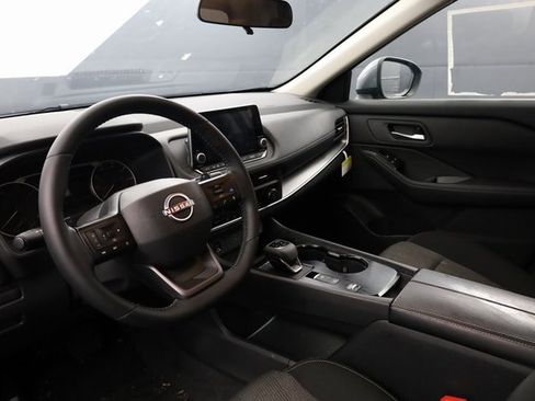 Certified 2026 Nissan Rogue SV image 9