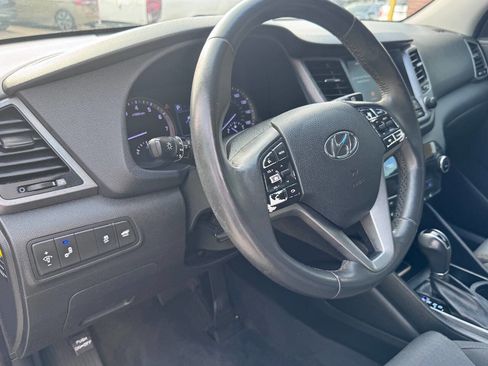 Used 2018 Hyundai Tucson Value FWD image 20