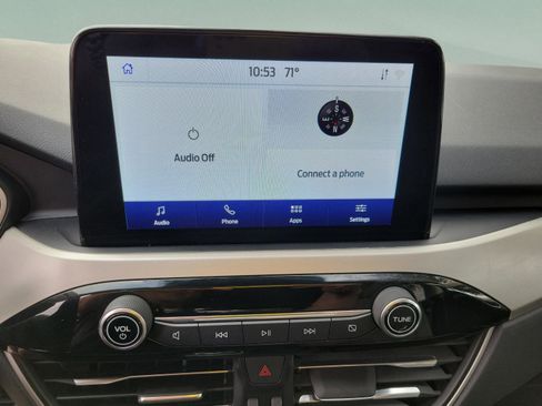 Certified 2020 Ford Escape SE image 16