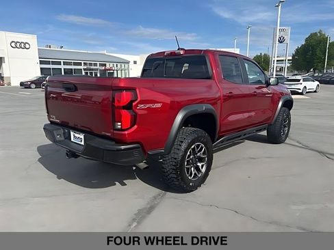 Used 2023 Chevrolet Colorado ZR2 w/ ZR2 Convenience Package III AWD/4WD image 3