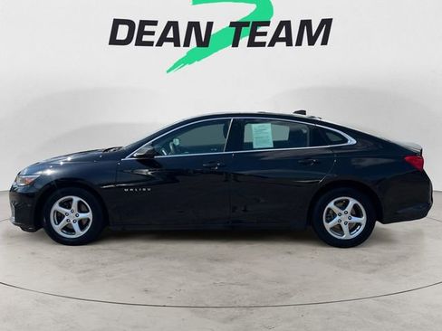 Used 2018 Chevrolet Malibu LS w/ LPO, Convenience Package 1 FWD image 5