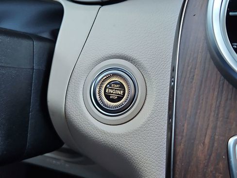 Used 2022 Mercedes-Benz GLC 300 4MATIC image 17